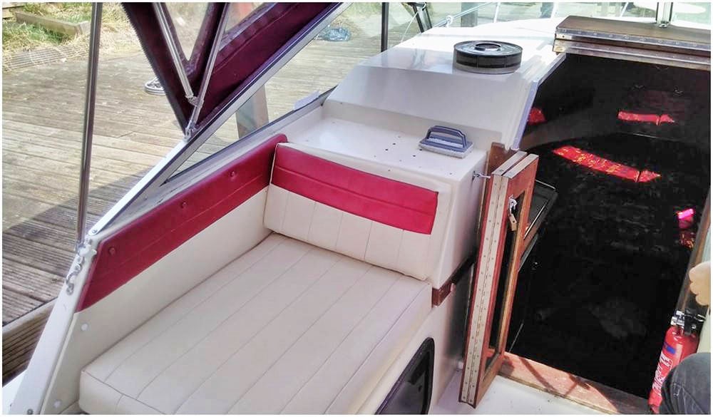 Wellcraft 23 captain's chair